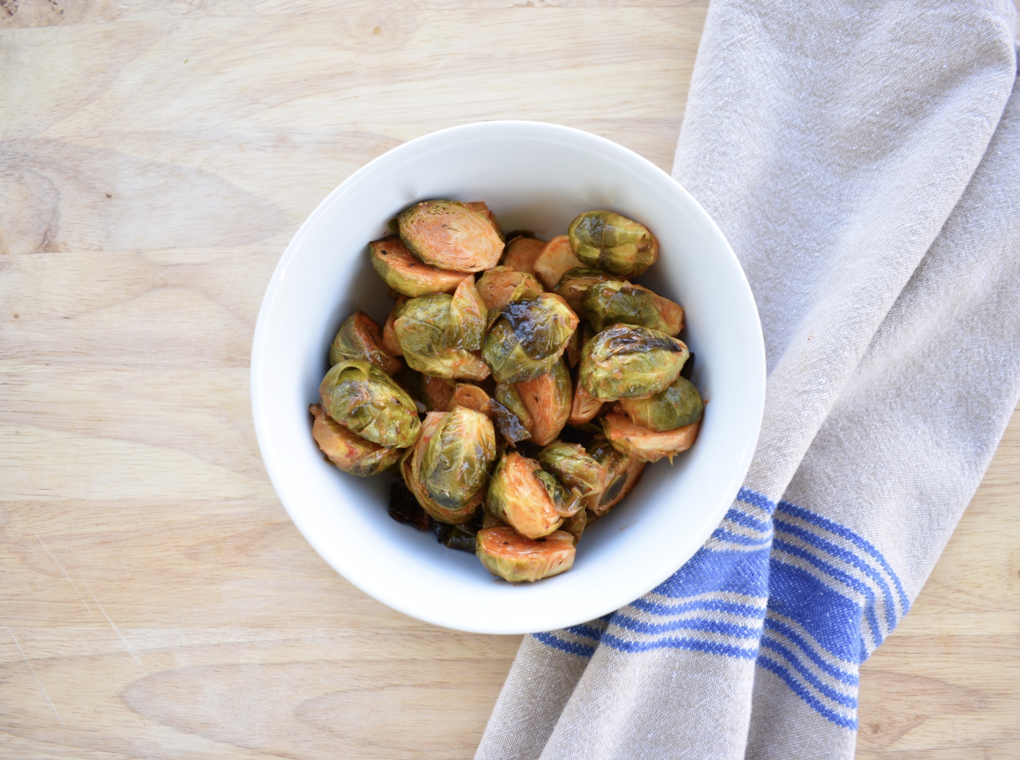 honey sriracha roasted brussels sprouts